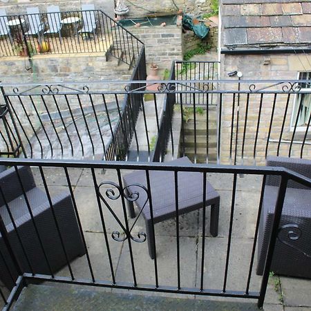 Peakdale Lodge Glossop Eksteriør bilde