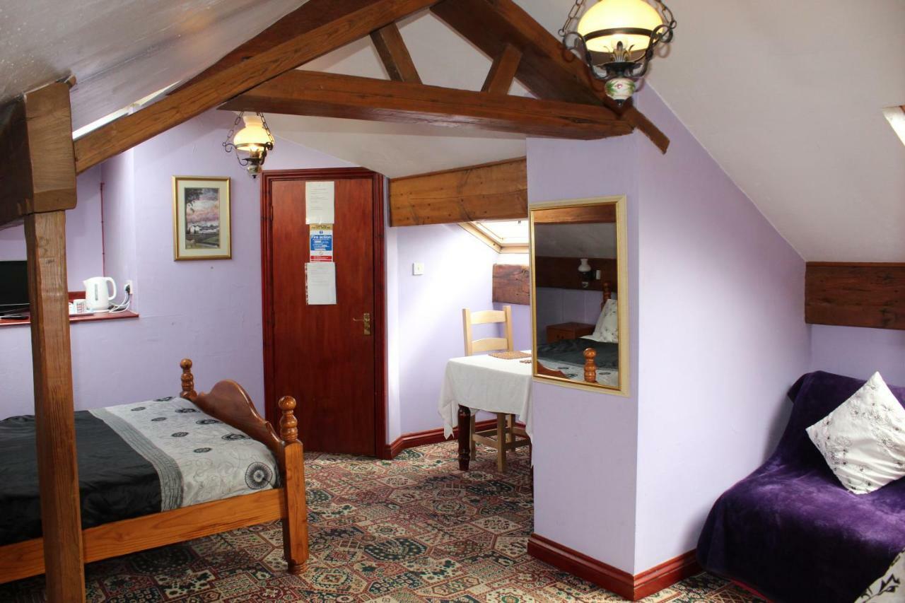 Peakdale Lodge Glossop Eksteriør bilde