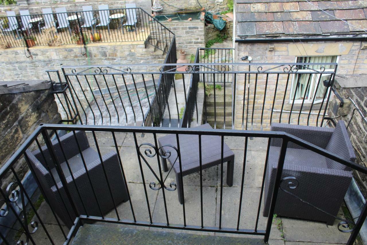 Peakdale Lodge Glossop Eksteriør bilde